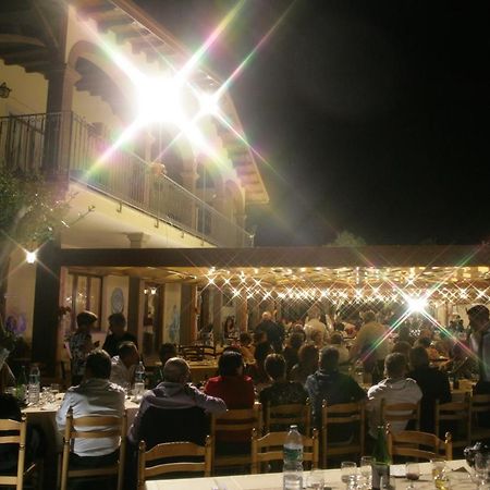 Samugheo Agriturismo Da Lino Agripizzaヴィラ エクステリア 写真